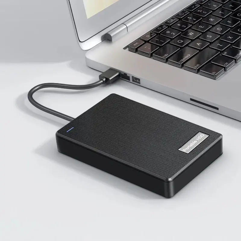 نمونه هارد اکسترنال چهار ترابایت با طراحی مدرن و اتصال USB-C