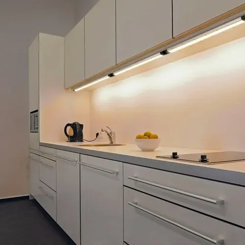 انتخاب چراغ کابینت؛ مزایا، نکات و اشتباهات رایج