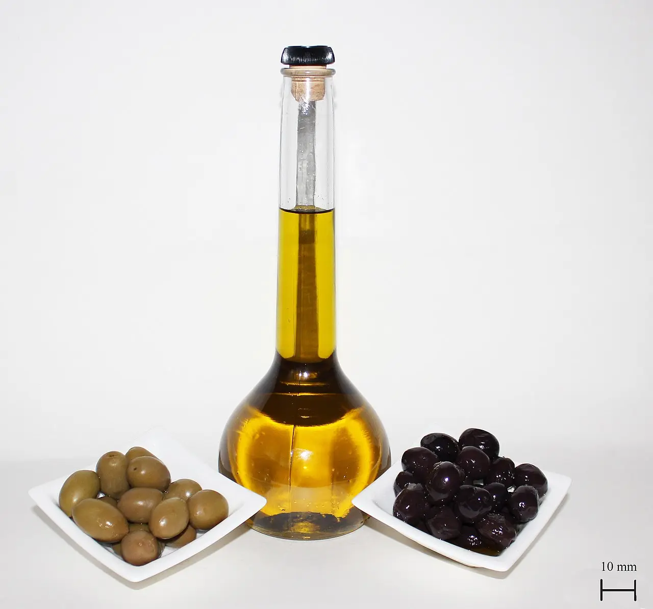 راهنمای انتخاب روغن زیتون فرابکر؛ نکات مهمی که باید بدانید